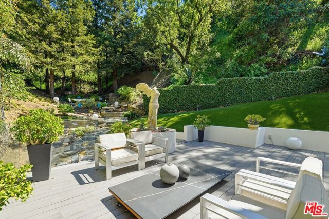 2350 Benedict Canyon Drive, Beverly Hills, CA 90210