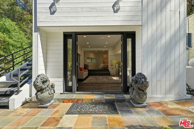 2350 Benedict Canyon Drive, Beverly Hills, CA 90210