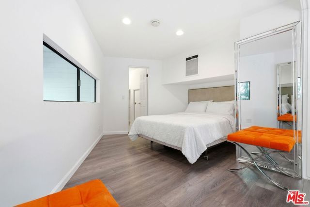 2350 Benedict Canyon Drive, Beverly Hills, CA 90210