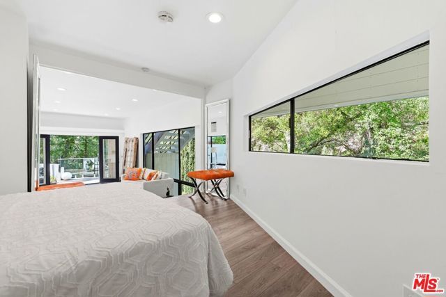 2350 Benedict Canyon Drive, Beverly Hills, CA 90210