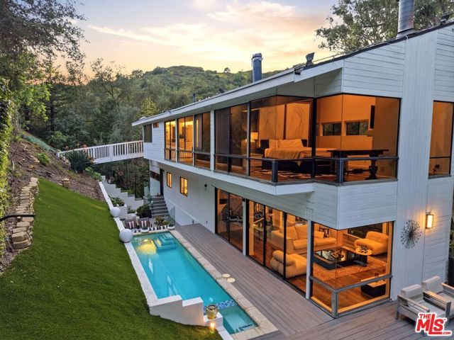 2350 Benedict Canyon Drive, Beverly Hills, CA 90210