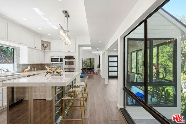 2350 Benedict Canyon Drive, Beverly Hills, CA 90210