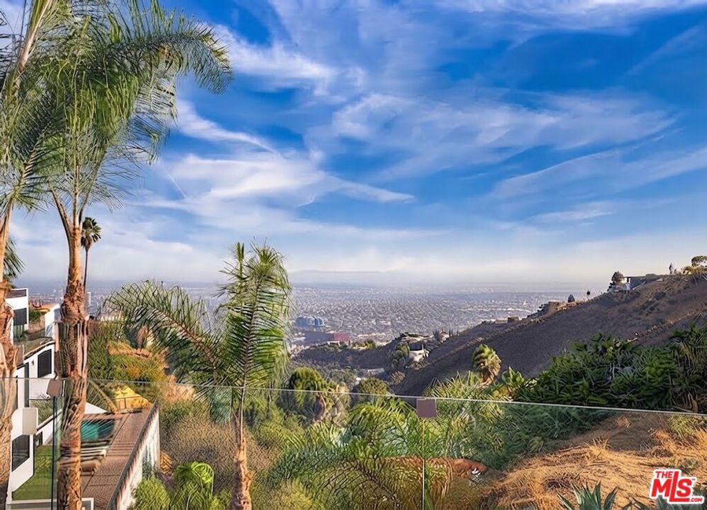 2137 Sunset Plaza Dr., Los Angeles, CA 90069 — photo 3