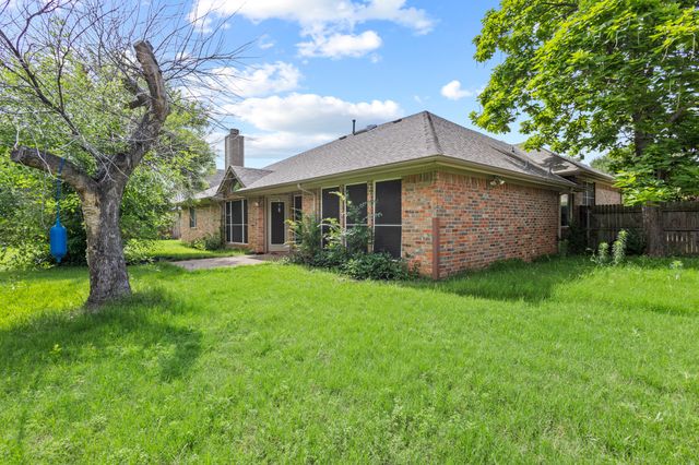 1302 Normandy Drive, Southlake, TX 76092
