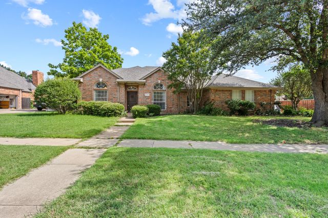 1302 Normandy Drive, Southlake, TX 76092