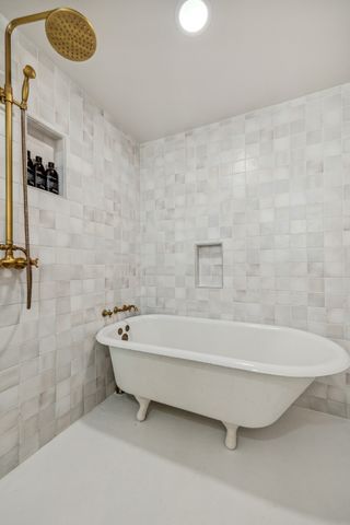 1012 S High St, Columbia, TN 38401