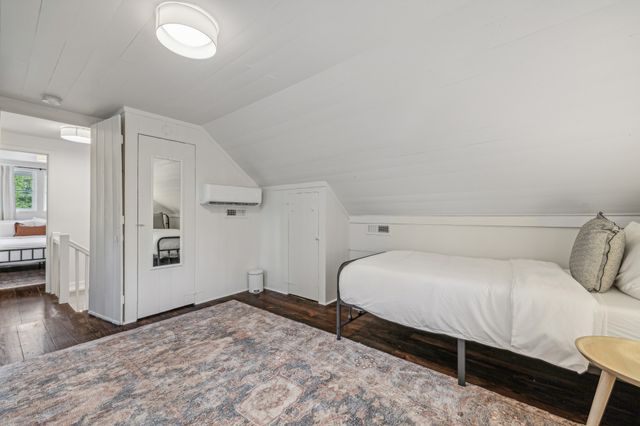 1012 S High St, Columbia, TN 38401