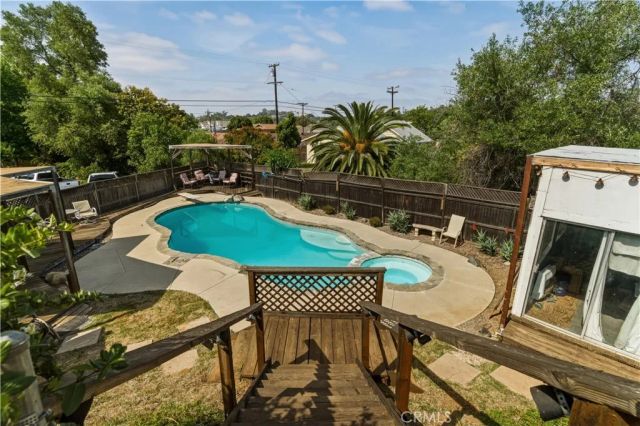 2251 S Stage Coach Lane, Fallbrook, CA 92028