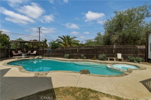 2251 S Stage Coach Lane, Fallbrook, CA 92028