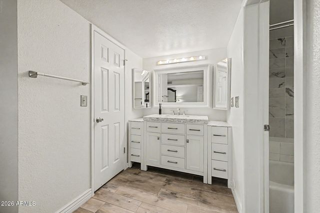 5102 N 31ST Place 412, Phoenix, AZ 85016