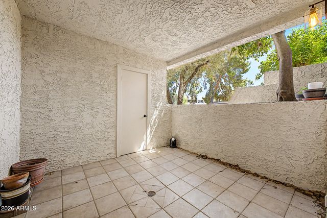 5102 N 31ST Place 412, Phoenix, AZ 85016
