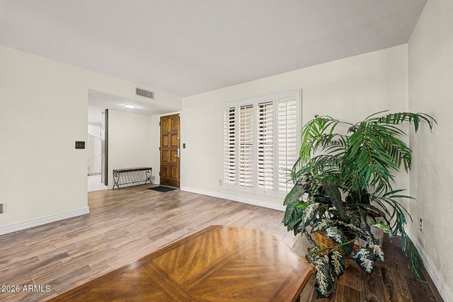 5102 N 31ST Place 412, Phoenix, AZ 85016