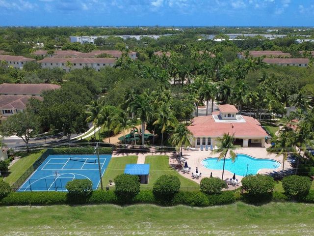 3028 N EVERGREEN Circle, Boynton Beach, FL 33426