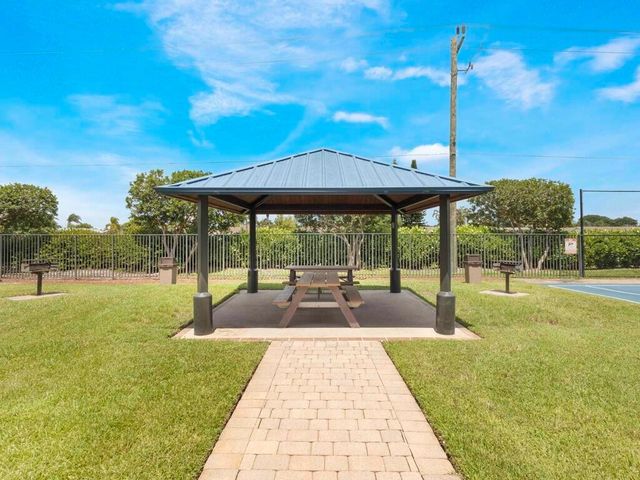 3028 N EVERGREEN Circle, Boynton Beach, FL 33426