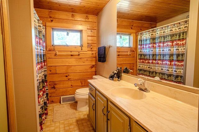 N10299 18th Avenue, Necedah, WI 54646