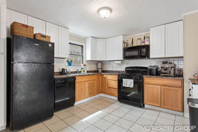 907 Wilson Avenue, Norton Shores City, MI 49441