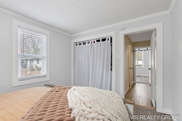 907 Wilson Avenue, Norton Shores City, MI 49441