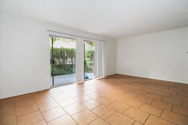 5700 Baltimore Dr 187, La Mesa, CA 91941