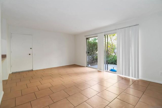 5700 Baltimore Dr 187, La Mesa, CA 91941