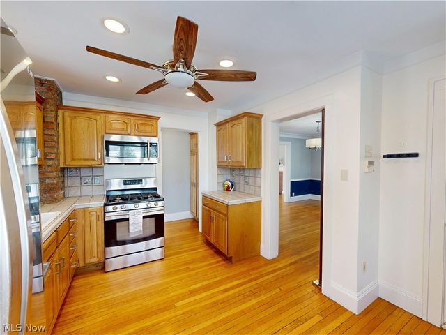 3001 Coleridge Road, Cleveland Heights, OH 44118