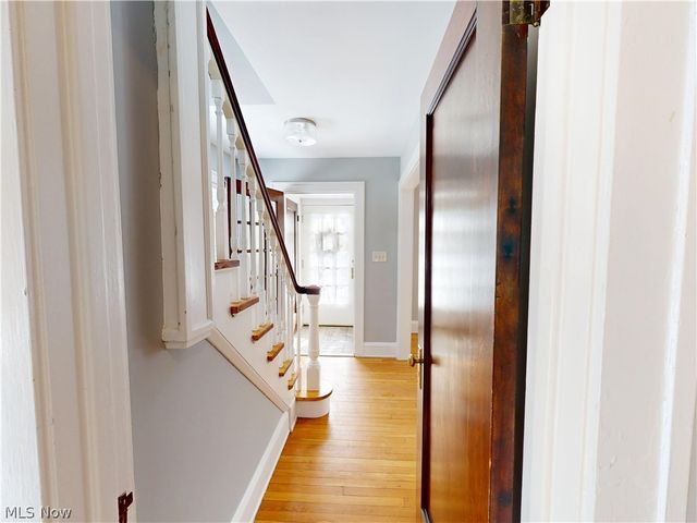 3001 Coleridge Road, Cleveland Heights, OH 44118