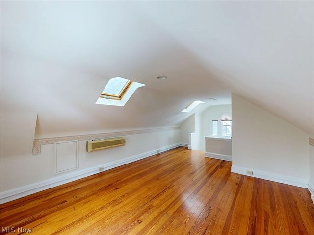 3001 Coleridge Road, Cleveland Heights, OH 44118