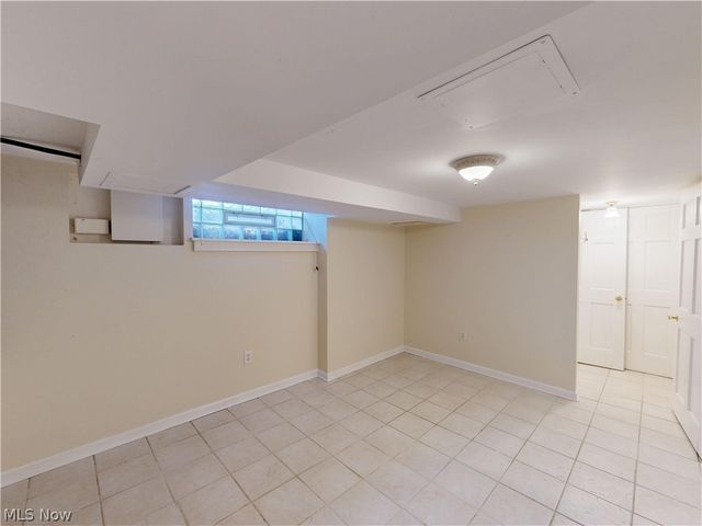 3001 Coleridge Road, Cleveland Heights, OH 44118