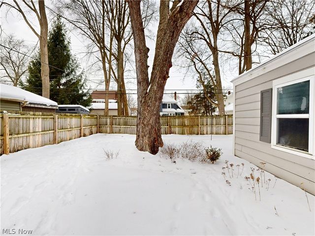 3001 Coleridge Road, Cleveland Heights, OH 44118