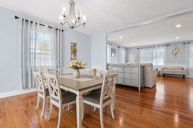 133 Apricot St, Worcester, MA 01603