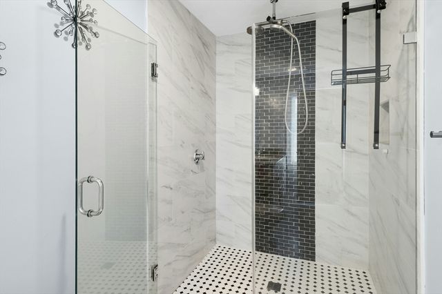 133 Apricot St, Worcester, MA 01603