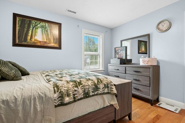 133 Apricot St, Worcester, MA 01603