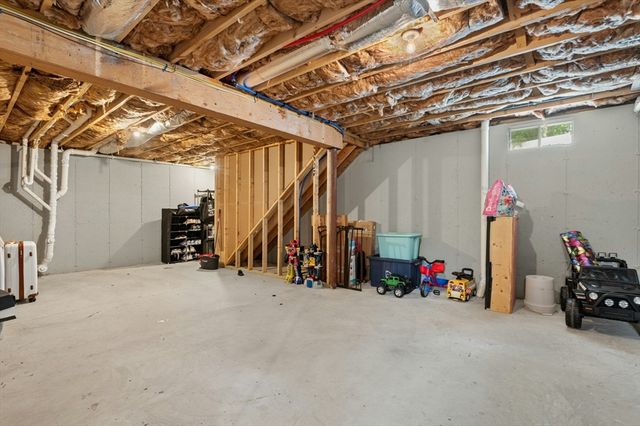 133 Apricot St, Worcester, MA 01603