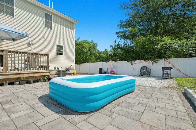 133 Apricot St, Worcester, MA 01603