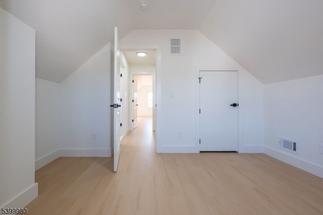 74 E 9Th St, Clifton City, NJ 07011