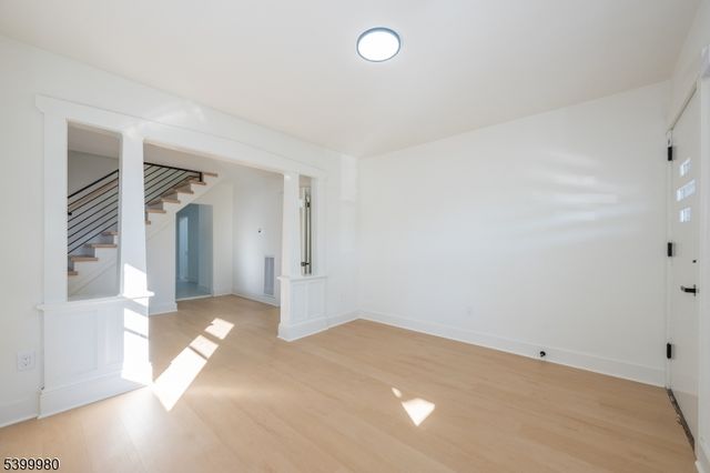 74 E 9Th St, Clifton City, NJ 07011