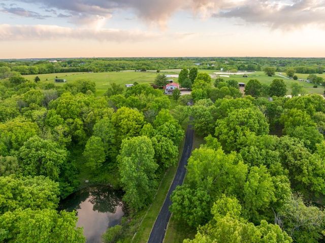 32506 E Hammond Road, Grain Valley, MO 64029