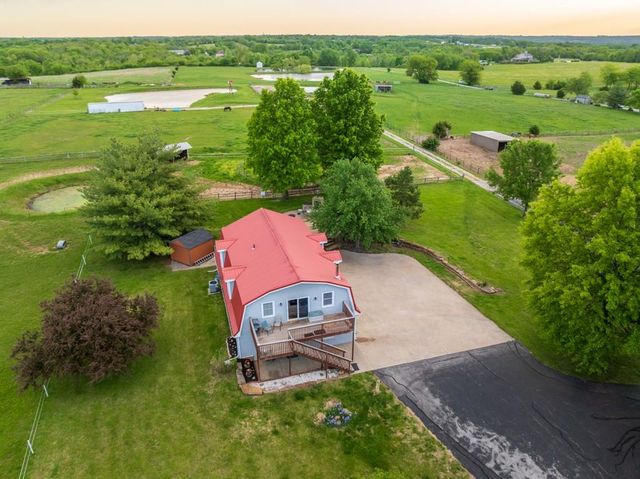 32506 E Hammond Road, Grain Valley, MO 64029