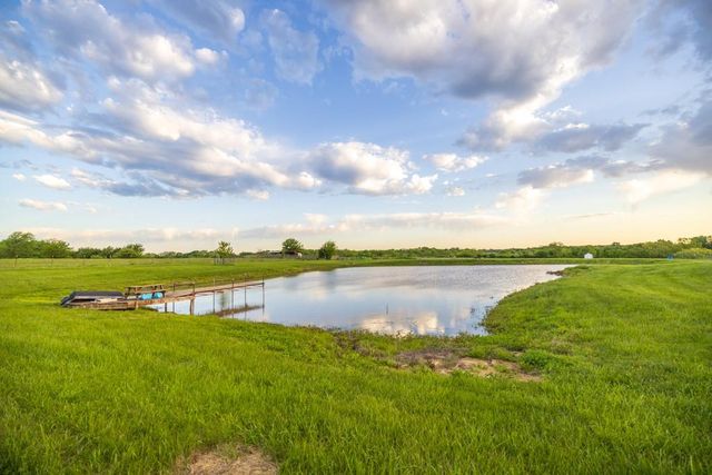 32506 E Hammond Road, Grain Valley, MO 64029
