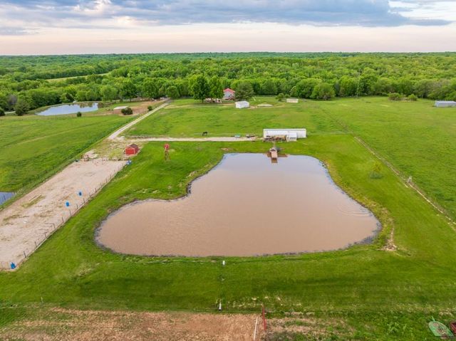 32506 E Hammond Road, Grain Valley, MO 64029