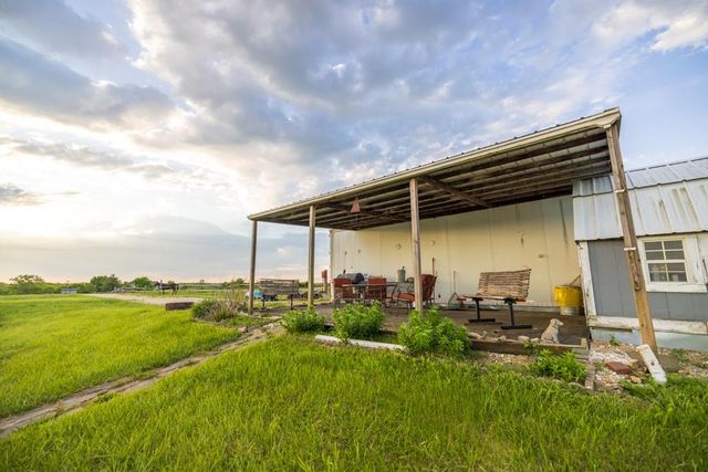 32506 E Hammond Road, Grain Valley, MO 64029