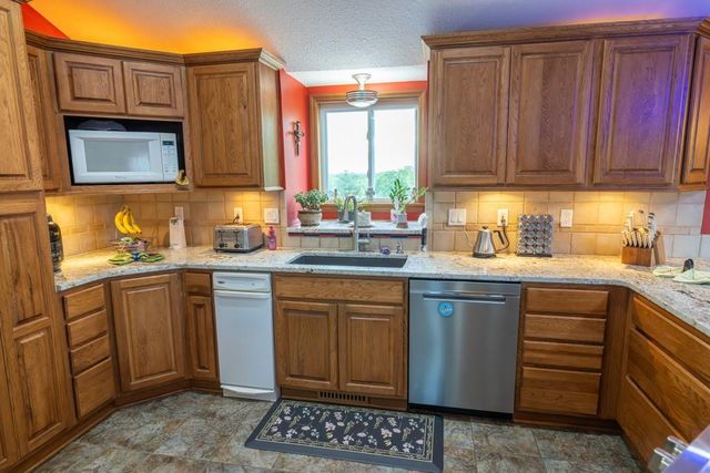 32506 E Hammond Road, Grain Valley, MO 64029