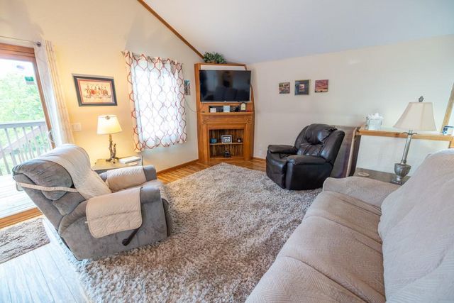 32506 E Hammond Road, Grain Valley, MO 64029