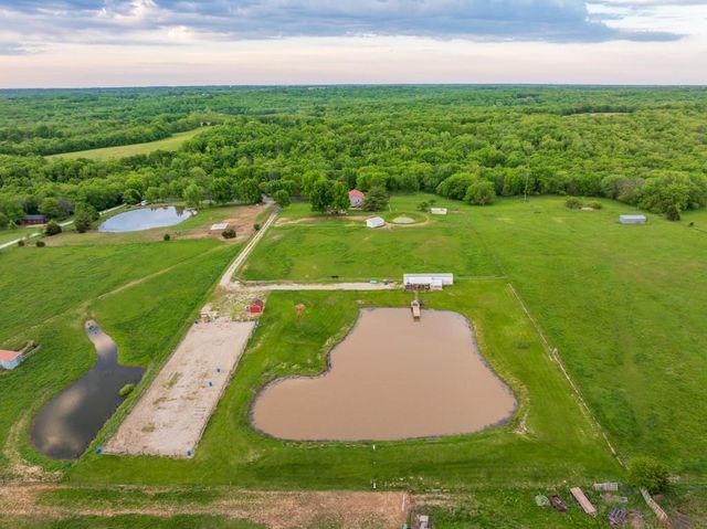 32506 E Hammond Road, Grain Valley, MO 64029