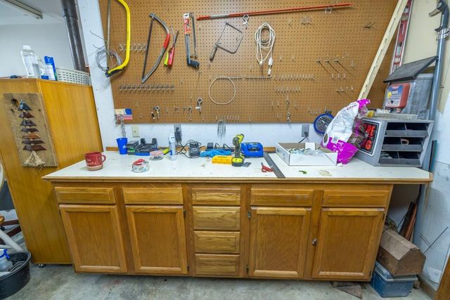 32506 E Hammond Road, Grain Valley, MO 64029