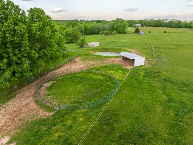 32506 E Hammond Road, Grain Valley, MO 64029