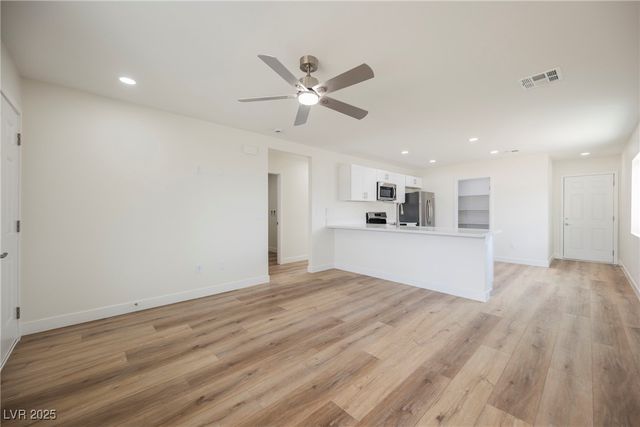 561 Valiant Avenue, Pahrump, NV 89060