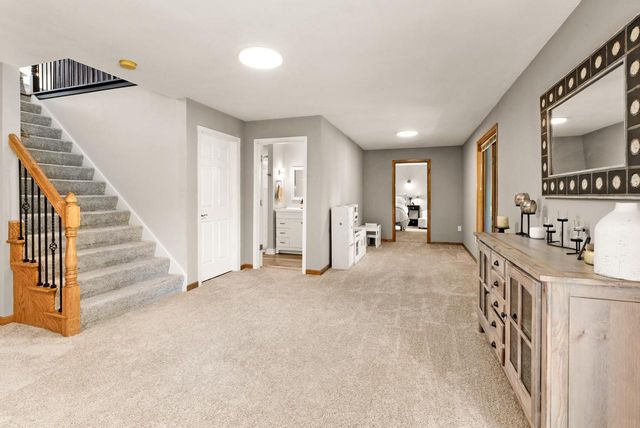 618 Two Rivers DRIVE, Mukwonago, WI 53149