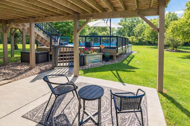 618 Two Rivers DRIVE, Mukwonago, WI 53149