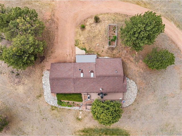 251 Surrey Ln, Florissant, CO 80816