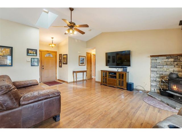 251 Surrey Ln, Florissant, CO 80816